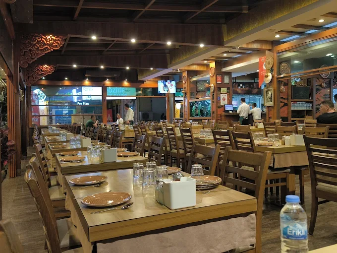 Flash Restaurant